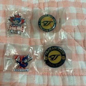 Toronto Blue Jays fan club 4 vintage lapel pins. NIP